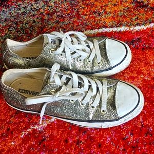 Gold Glitter  Converse sneakers size 8 women's good condition